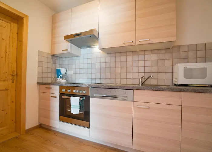 Haus Petergstamm Apartament *